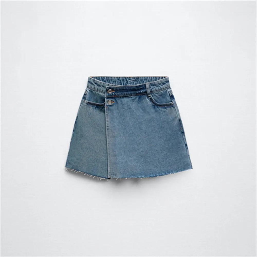 PB&ZA Summer New Women's Fashion Trend Double Front Design Pockets High Waist Casual Short Jeans Skirt 7147/027
PB&ZA Summer New Women's Fashion Trend Double Front Design Pockets High Waist Casual Short Jeans Skirt 7147/027
