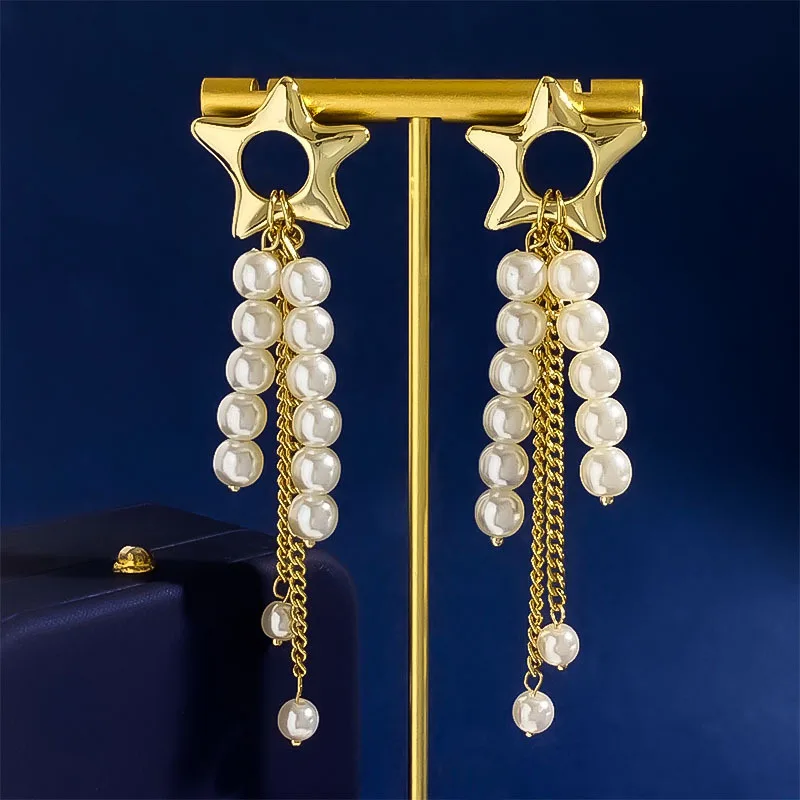 Long earrings chain pearl earrings light luxury design sense temperament eardrop female 
Long earrings chain pearl earrings light luxury design sense temperament eardrop female