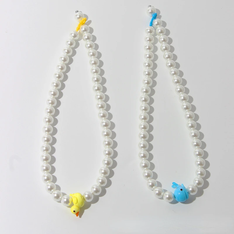 Fashion Pearl Necklaces Colorful Beaded OT Buckle Cartoon Yellow Duck Insect Clavicle Chain for Women Girls Boho Travel Jewelry
Fashion Pearl Necklaces Colorful Beaded OT Buckle Cartoon Yellow Duck Insect Clavicle Chain for Women Girls Boho Travel Jewelry