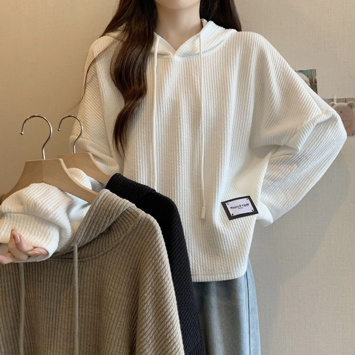 Pit Stripe Drawstring Hooded Long Sleeve T-shirt Women Autumn and Winter New Loose Slim Versatile and Warm Large Top Clothing
Pit Stripe Drawstring Hooded Long Sleeve T-shirt Women Autumn and Winter New Loose Slim Versatile and Warm Large Top Clothing