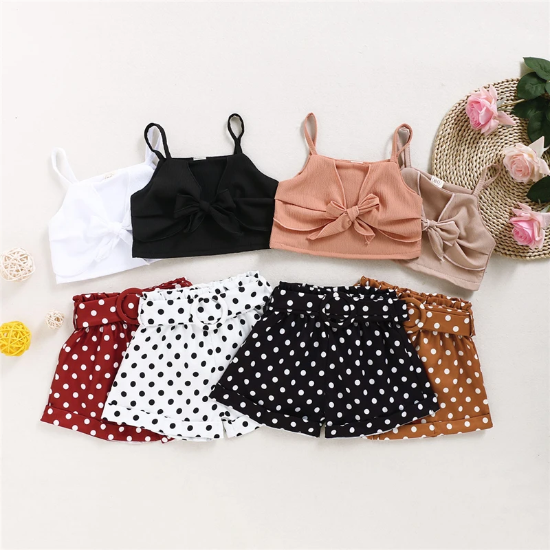 Baby Girl Clothes Set Summer Solid Sling Top + Love Dot Print Shorts 2Pcs Suit 2022 New Cotton Sleeveless Children's Clothing
Baby Girl Clothes Set Summer Solid Sling Top + Love Dot Print Shorts 2Pcs Suit 2022 New Cotton Sleeveless Children's Clothing