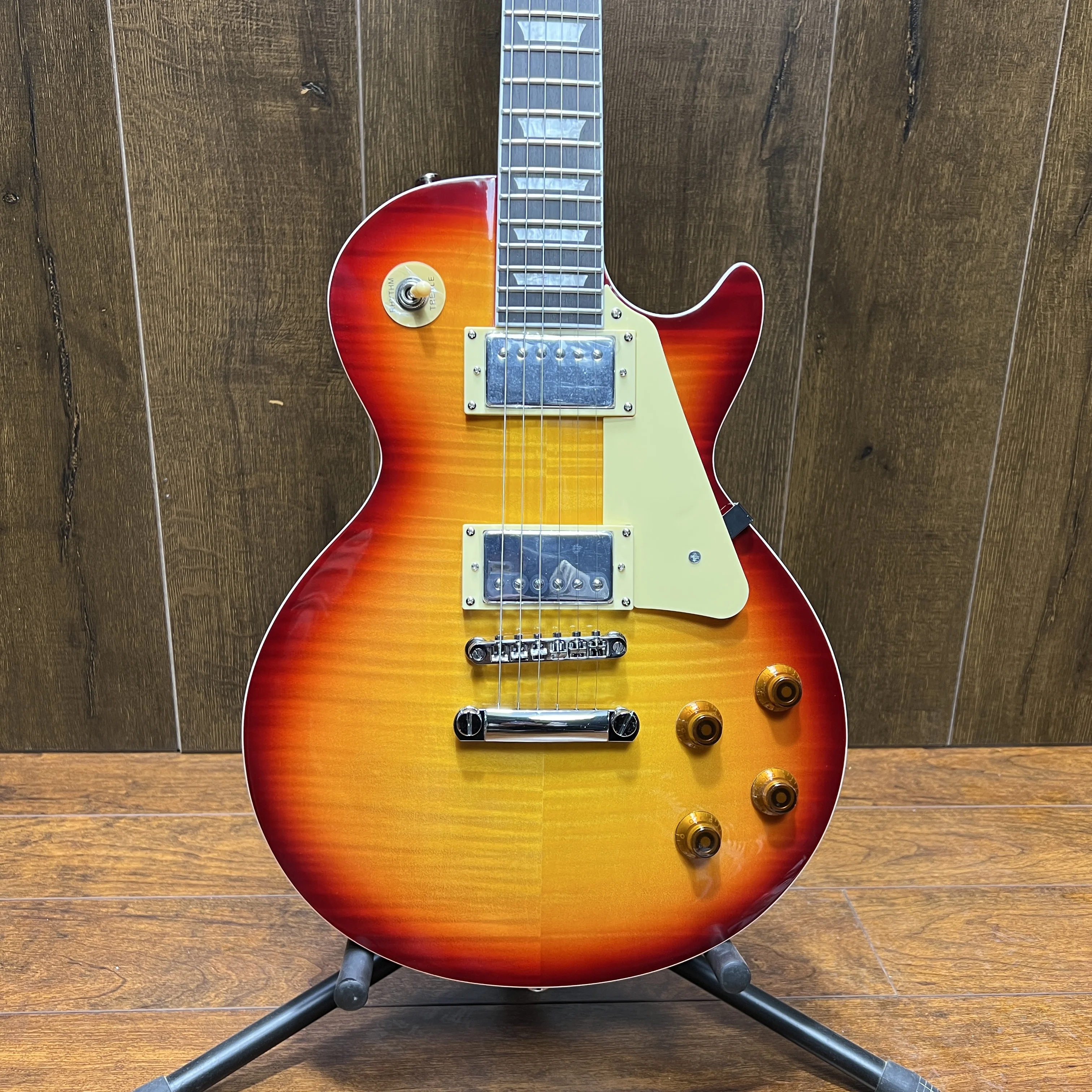 LP electric guitar, mahogany body, rosewood fingerboard, in stock, fast shipping
LP electric guitar, mahogany body, rosewood fingerboard, in stock, fast shipping