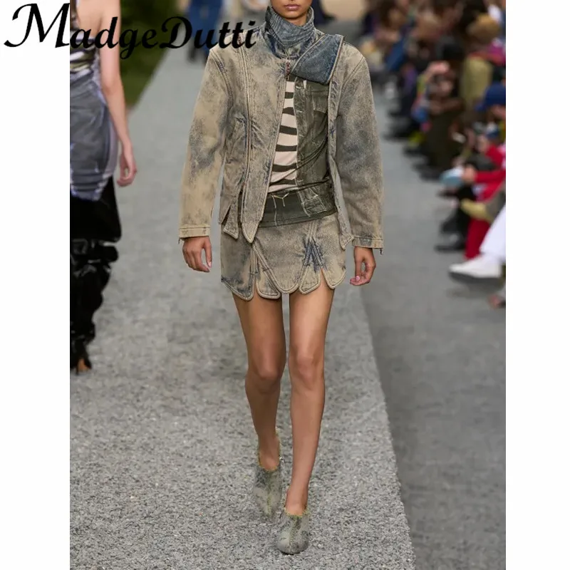 3.5 MadgeDutti Runway Temperament Low Waist Front Hem Hollow Out Spliced Split Vintage Denim Skirt Women
3.5 MadgeDutti Runway Temperament Low Waist Front Hem Hollow Out Spliced Split Vintage Denim Skirt Women