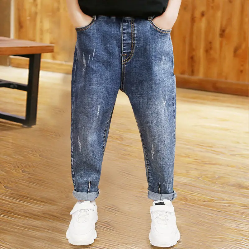 Western style boys jeans spring and autumn children's wear children's pants big children Korean pants baby loose pants
Western style boys jeans spring and autumn children's wear children's pants big children Korean pants baby loose pants
