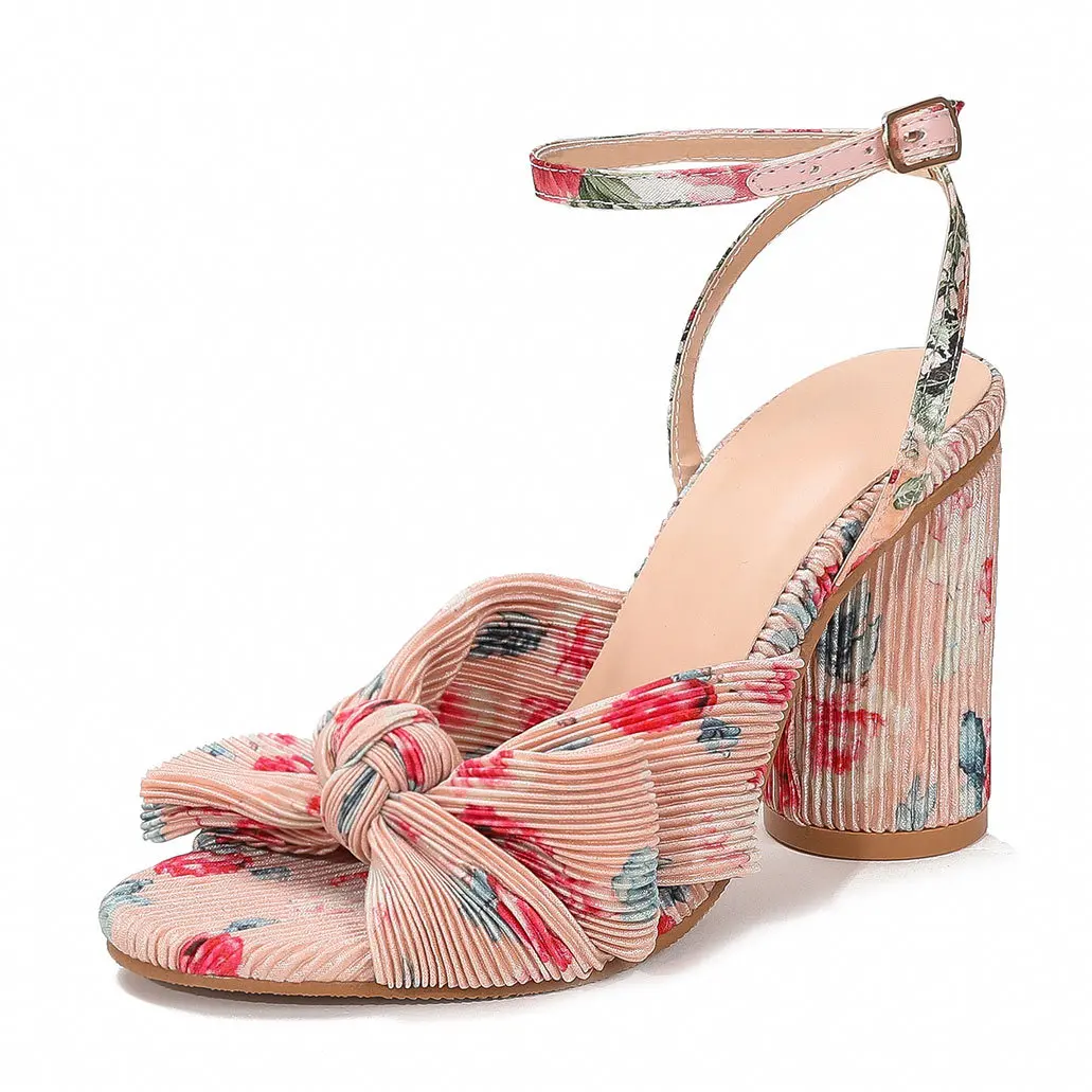 2022 New Women Sandals New Brand Summer Shoes Pleated Bow-knot Round Heels Open Toe Dress Shoes Big Size Party Wedding Shoes
2022 New Women Sandals New Brand Summer Shoes Pleated Bow-knot Round Heels Open Toe Dress Shoes Big Size Party Wedding Shoes