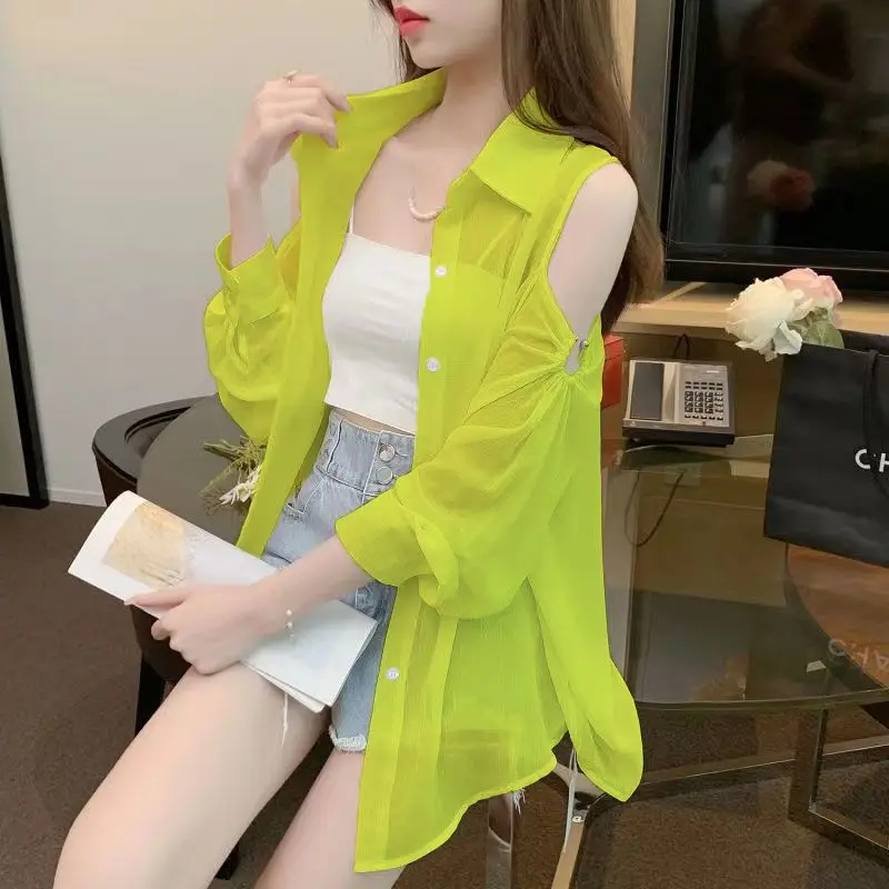 Shirts Women Sun-proof Thin Summer Transparent Fashion Casual Retro Sweet Cool Streetwear Holiday All-match Beach Young A342
Shirts Women Sun-proof Thin Summer Transparent Fashion Casual Retro Sweet Cool Streetwear Holiday All-match Beach Young A342
