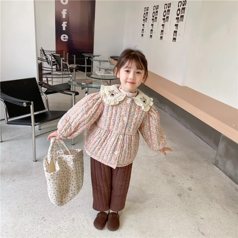 Treasure Jacket Winter Cotton Retro 2022 Coat Embroidery Coat Flower Cotton-padded Sweet Girl's Girls' New Coat Children
Treasure Jacket Winter Cotton Retro 2022 Coat Embroidery Coat Flower Cotton-padded Sweet Girl's Girls' New Coat Children
