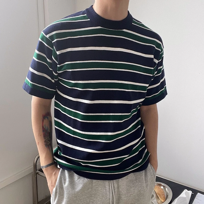 Short-sleeved Men's T-shirt 2022 Summer New Knitted Striped Short-sleeved Casual Loose Design Niche T-shirt Top Men
Short-sleeved Men's T-shirt 2022 Summer New Knitted Striped Short-sleeved Casual Loose Design Niche T-shirt Top Men