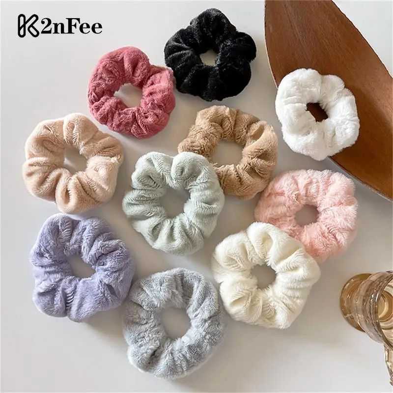 Women Hair Tie Soft Headwear Vintage Velvet Scrunchie Girl Ponytail Holder Large Elastic Rubber Hair Rope Hair Accessories
Women Hair Tie Soft Headwear Vintage Velvet Scrunchie Girl Ponytail Holder Large Elastic Rubber Hair Rope Hair Accessories