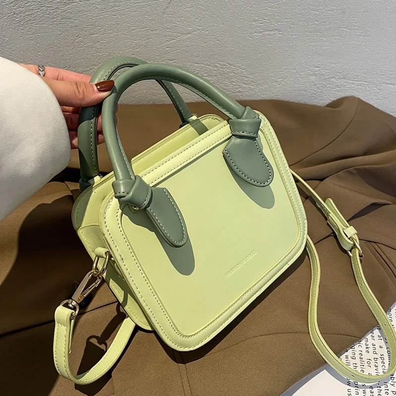 Fashion Biscuit Design Summer Cute Mini PU Leather Crossbody Bags for Women 2022 Shoulder Side Bag Ladies Handbags Luxury Totes
Fashion Biscuit Design Summer Cute Mini PU Leather Crossbody Bags for Women 2022 Shoulder Side Bag Ladies Handbags Luxury Totes