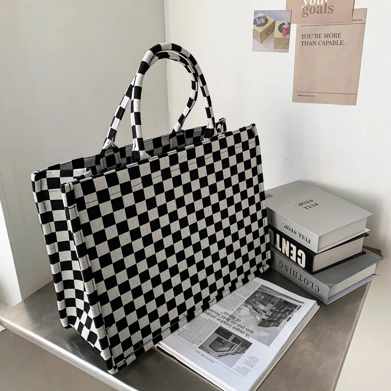 Модная большая сумка-тоут, роскошная клетчатая джинсовая сумка для женщин, холщовая Портативная сумка для покупок, дизайнерская сумка чере...
Модная большая сумка-тоут, роскошная клетчатая джинсовая сумка для женщин, холщовая Портативная сумка для покупок, дизайнерская сумка чере...