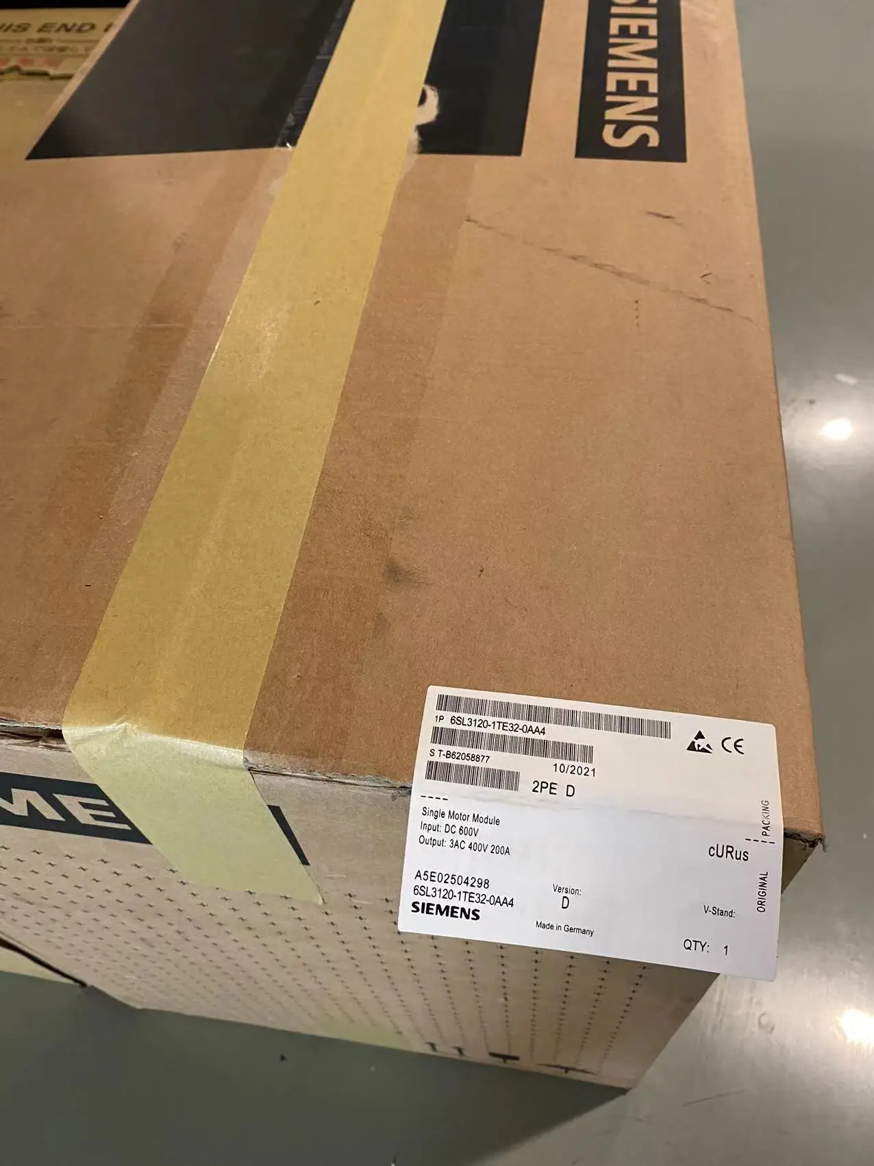 6SL3120-1TE32-0AA4 Brand New Siemens 6SL3 120-1TE32-0AA4 Module 
6SL3120-1TE32-0AA4 Brand New Siemens 6SL3 120-1TE32-0AA4 Module