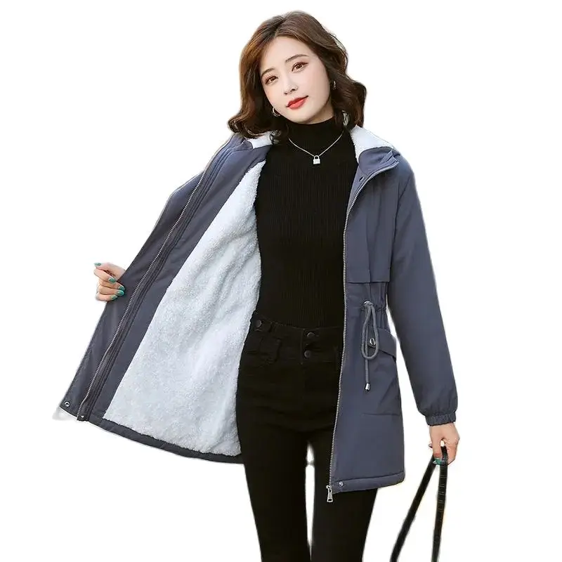 Add Velvet Windbreaker Women's Trench Coat 2023 New Autumn Winter Coat Korean Casual Loose Hooded Thin Cotton Jacket Femme
Add Velvet Windbreaker Women's Trench Coat 2023 New Autumn Winter Coat Korean Casual Loose Hooded Thin Cotton Jacket Femme