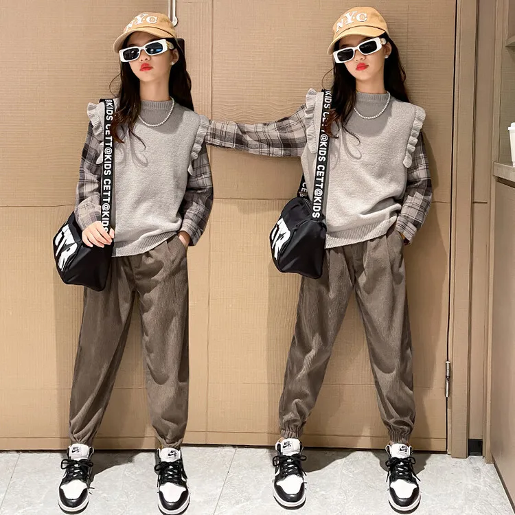 2022 autumn and winter suit children's clothing new girls fake two-piece knitted sweater casual pants two-piece set
2022 autumn and winter suit children's clothing new girls fake two-piece knitted sweater casual pants two-piece set