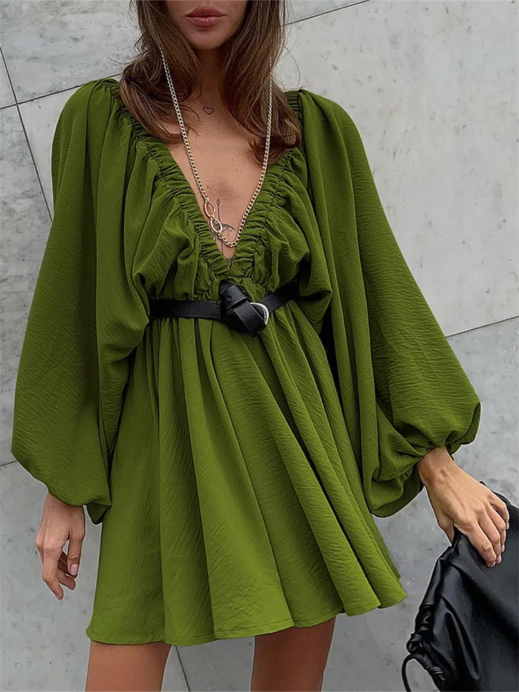 Women's Summer French Short Dress Green Long Sleeve Deep V Neck Pleated A-line Dress for Ladies
Women's Summer French Short Dress Green Long Sleeve Deep V Neck Pleated A-line Dress for Ladies