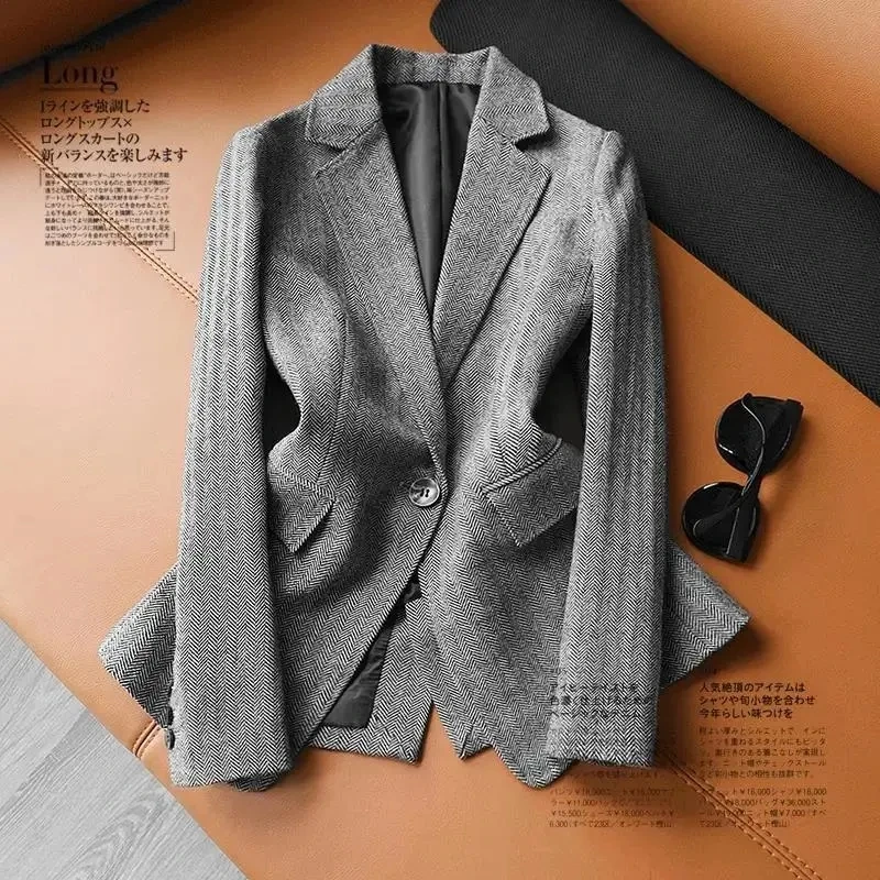 Large Size Blazer 2022 Spring Autumn New Women's Blazer Elegant Pattern Woolen Short Suit Women's Slim Suit Jacket Women Coat
Large Size Blazer 2022 Spring Autumn New Women's Blazer Elegant Pattern Woolen Short Suit Women's Slim Suit Jacket Women Coat