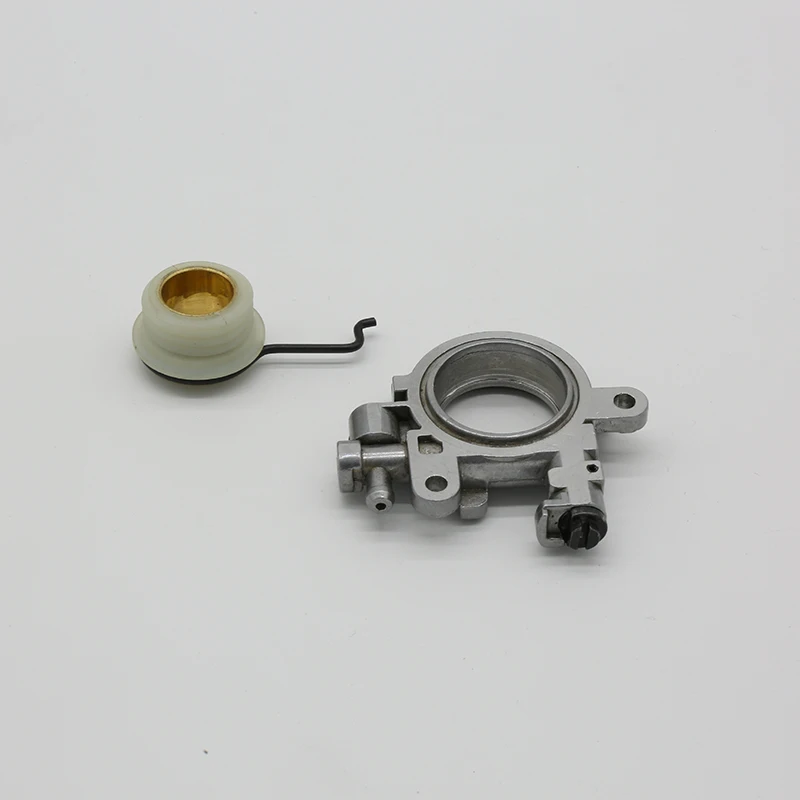 

Oil Pump Worm Gear Drive For STIHL 029 039 MS290 MS310 MS390 Gas Chainsaw Parts P/N 11276403200 11256407110