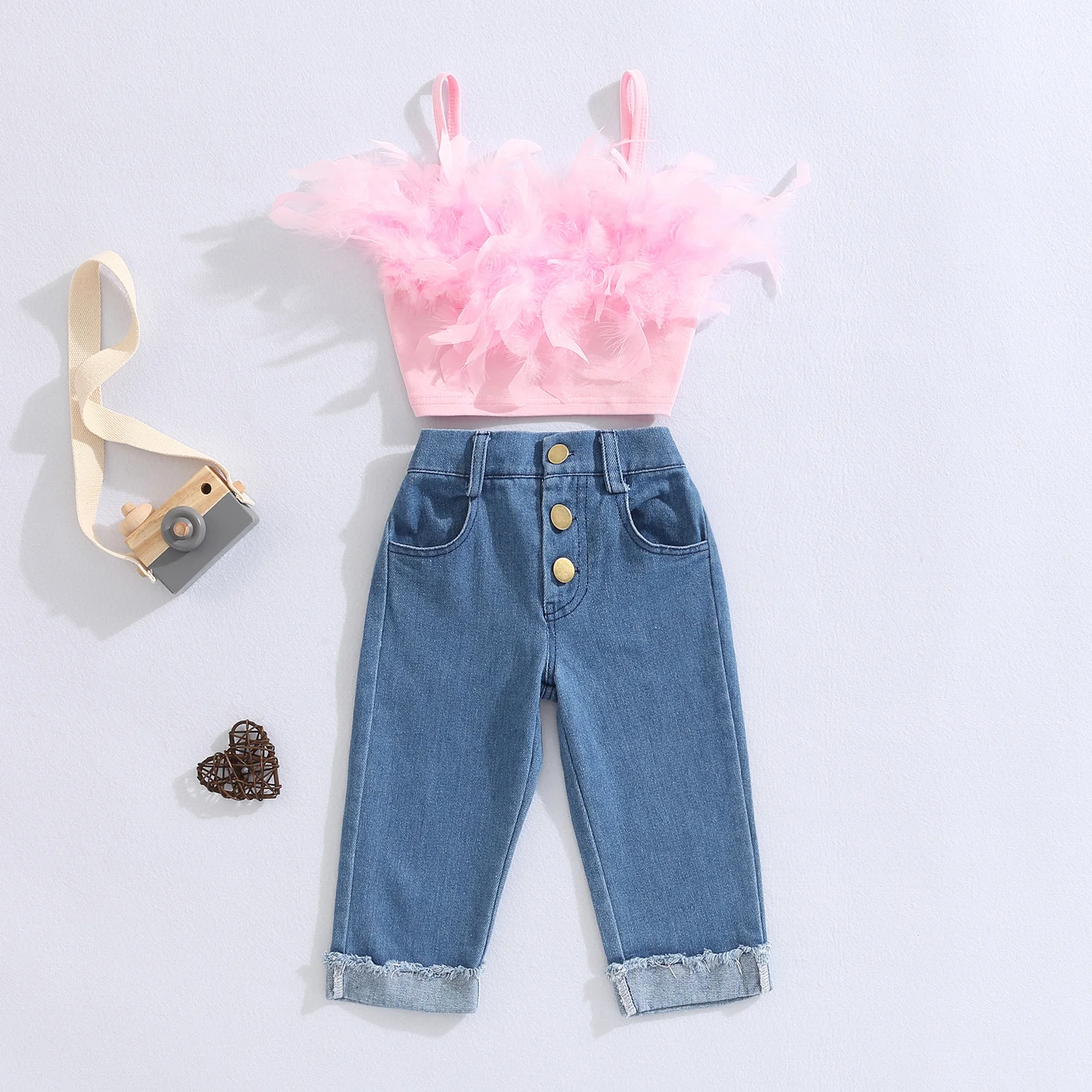 2-6years Toddler Girls Summer Outfit Sets Pink Sleeveless Feather Camisole + Denim Pants with Pockets Fashion And Sweet
2-6years Toddler Girls Summer Outfit Sets Pink Sleeveless Feather Camisole + Denim Pants with Pockets Fashion And Sweet