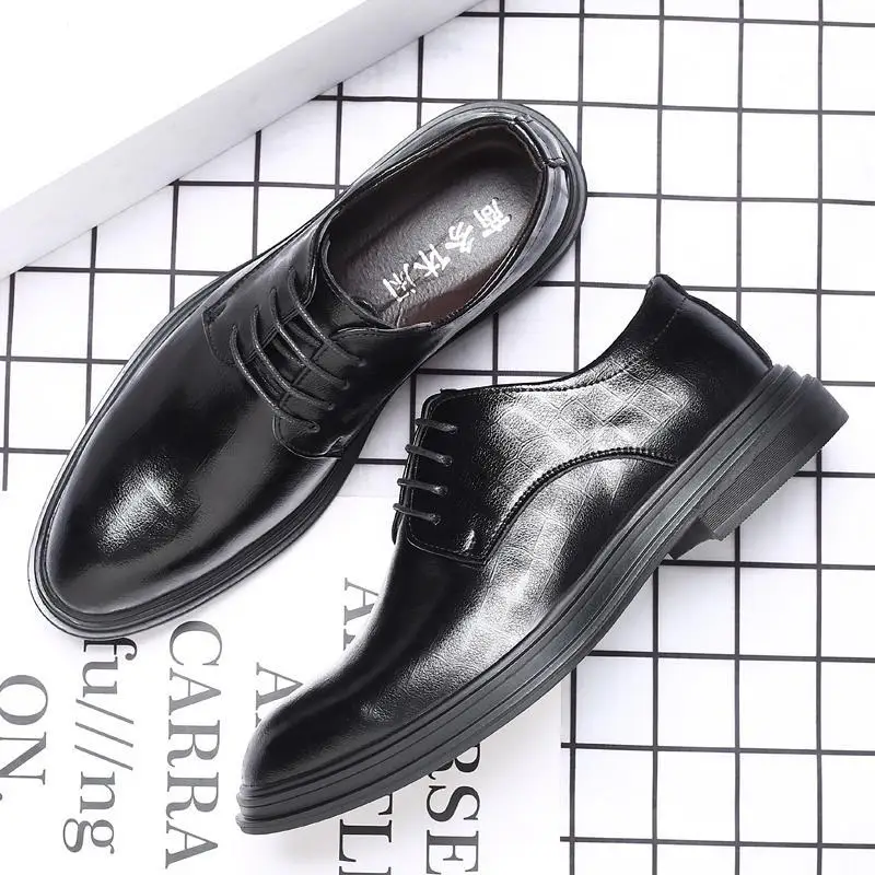 Suit Leather Shoes Men's Business Formal Wear Men's British Best Man Men's Shoes Youth Black Bridegroom Wedding Small Leather Sh
Suit Leather Shoes Men's Business Formal Wear Men's British Best Man Men's Shoes Youth Black Bridegroom Wedding Small Leather Sh