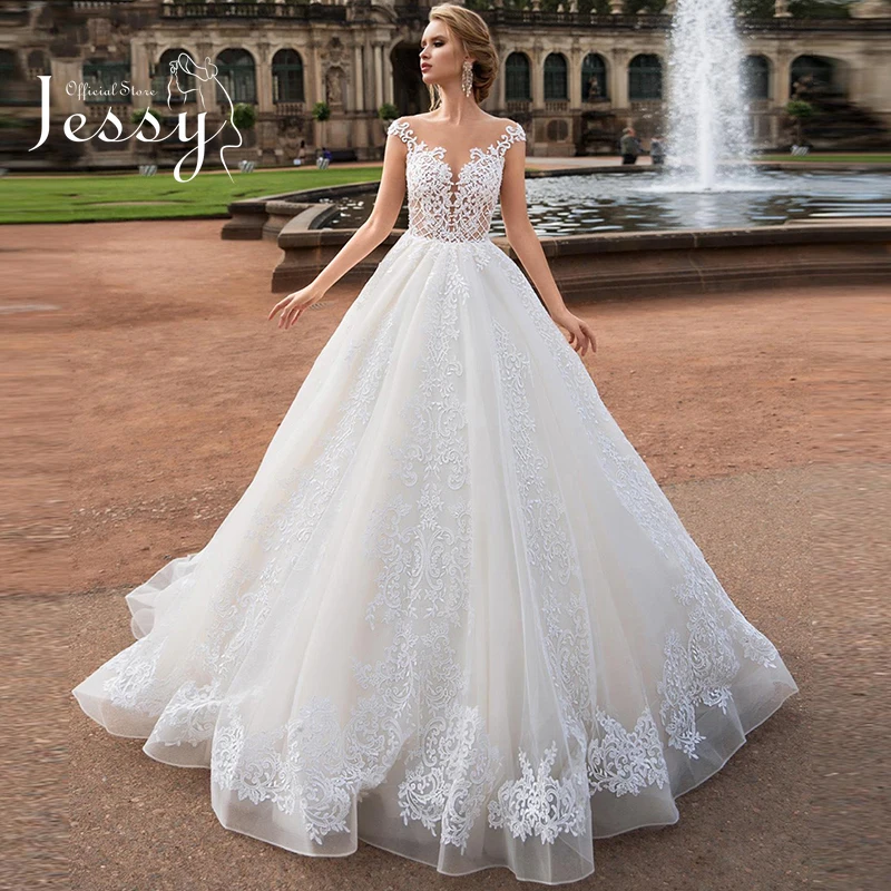 Luxury Vintage Wedding Dress Embroidered Lace On Net Ball Gown Train Corset O-neck Full Sleeve bridal Lace Up Robes De Mariée
Luxury Vintage Wedding Dress Embroidered Lace On Net Ball Gown Train Corset O-neck Full Sleeve bridal Lace Up Robes De Mariée