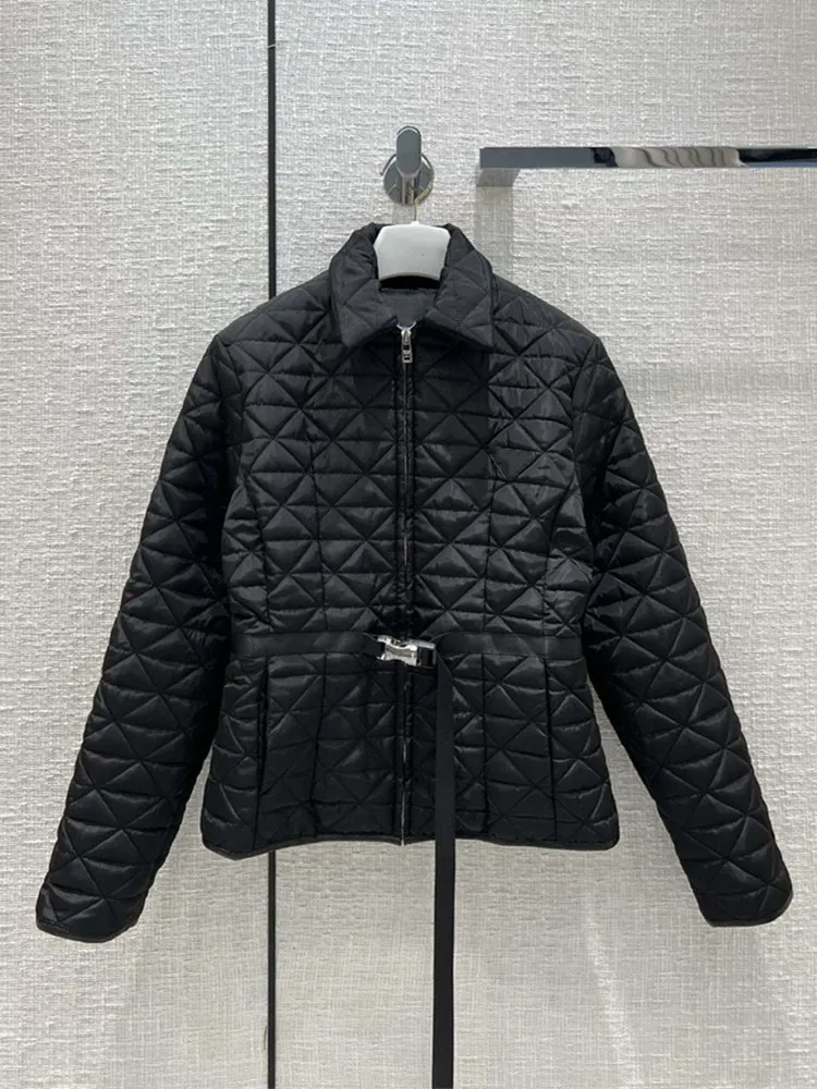 Women Fashion Nylon Cotton Padding Coats with Waist Band Turn Down Collar Zipper Up Warm Autumn Jackets Female Streetwear
Women Fashion Nylon Cotton Padding Coats with Waist Band Turn Down Collar Zipper Up Warm Autumn Jackets Female Streetwear