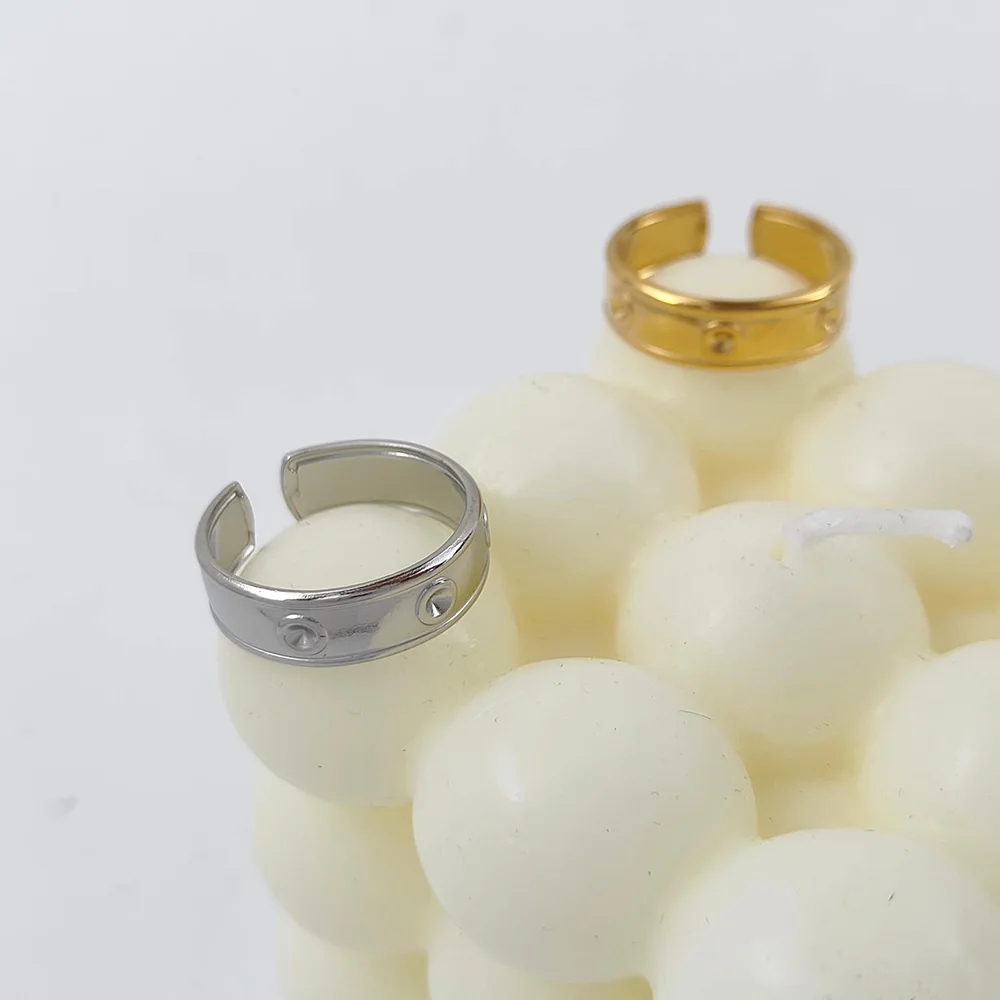 2023 Rings for Women Geometric Round Open Charm Ring Punk Couple Vintage Gold Color Stainless Steel Wedding Jewelry Gift
2023 Rings for Women Geometric Round Open Charm Ring Punk Couple Vintage Gold Color Stainless Steel Wedding Jewelry Gift
