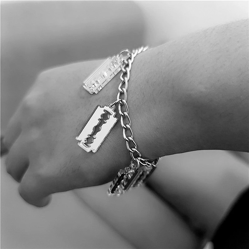 Mirror Silver Color Blade Razor Bracelets for Women Men Acrylic Punk Fashion Charms Jewelry Accessories
Mirror Silver Color Blade Razor Bracelets for Women Men Acrylic Punk Fashion Charms Jewelry Accessories