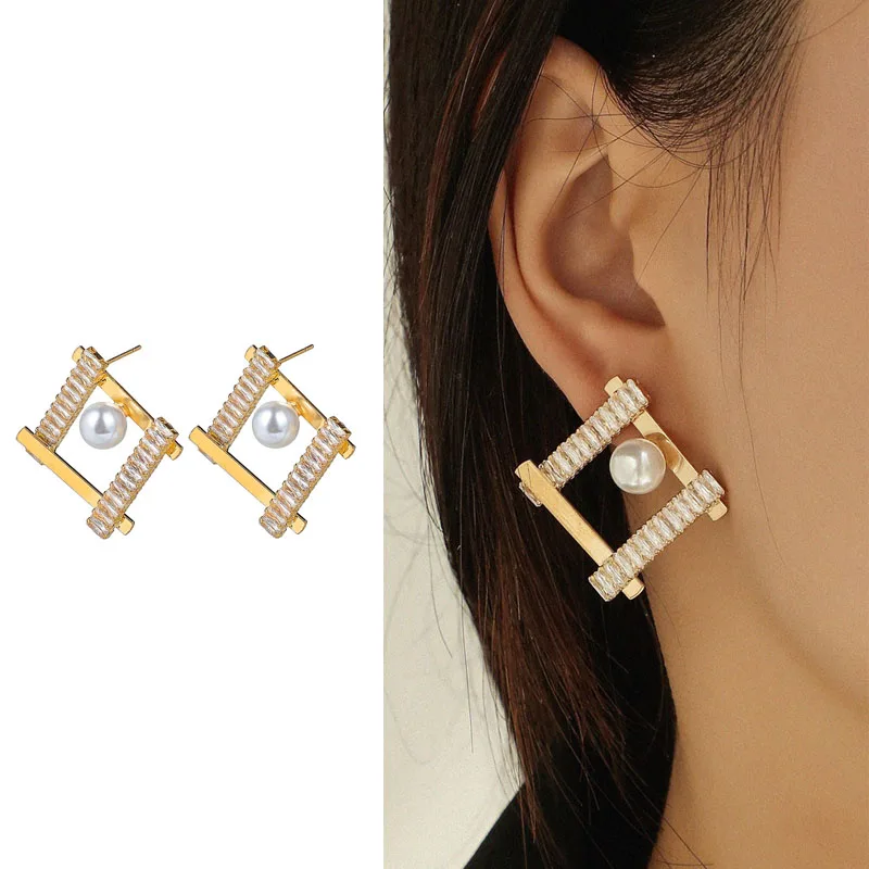Cubic Zircon Square Rhinestone Charm Copper Plated Stud Earrings For Women Girls Lady Silver Needle Earring Jewelley
Cubic Zircon Square Rhinestone Charm Copper Plated Stud Earrings For Women Girls Lady Silver Needle Earring Jewelley