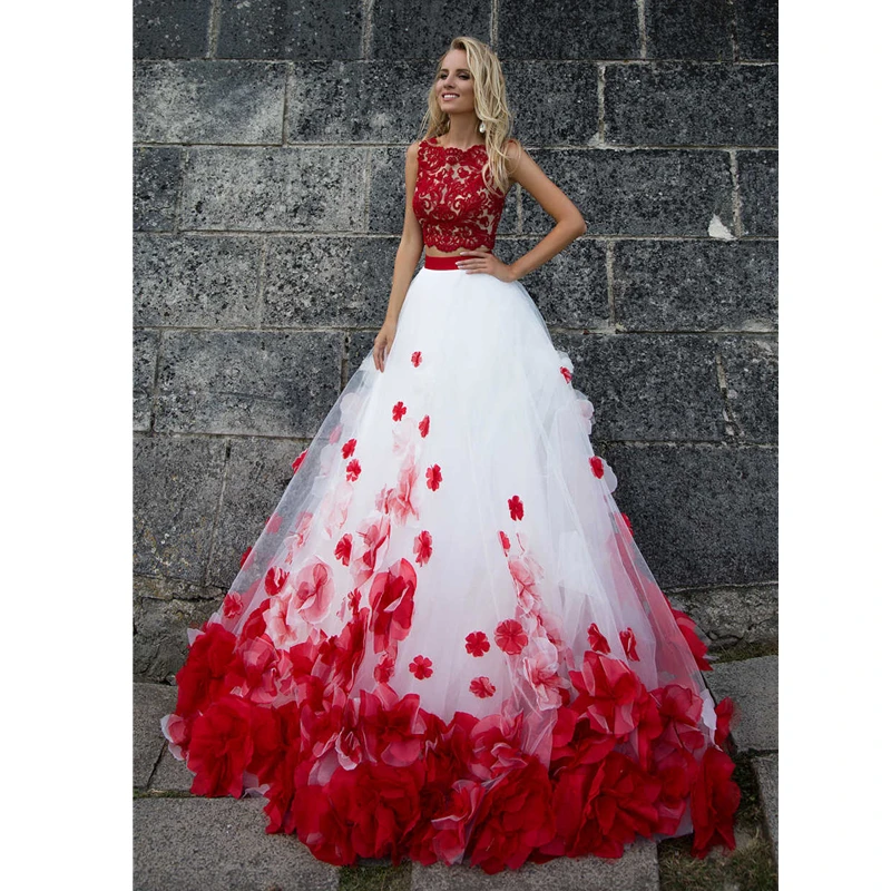 White And Red Flowers Bohemian Wedding Dress For Bride Two Pieces Lace Appliques Sleeveless Long Summer Beach Garden Bridal Gown
White And Red Flowers Bohemian Wedding Dress For Bride Two Pieces Lace Appliques Sleeveless Long Summer Beach Garden Bridal Gown