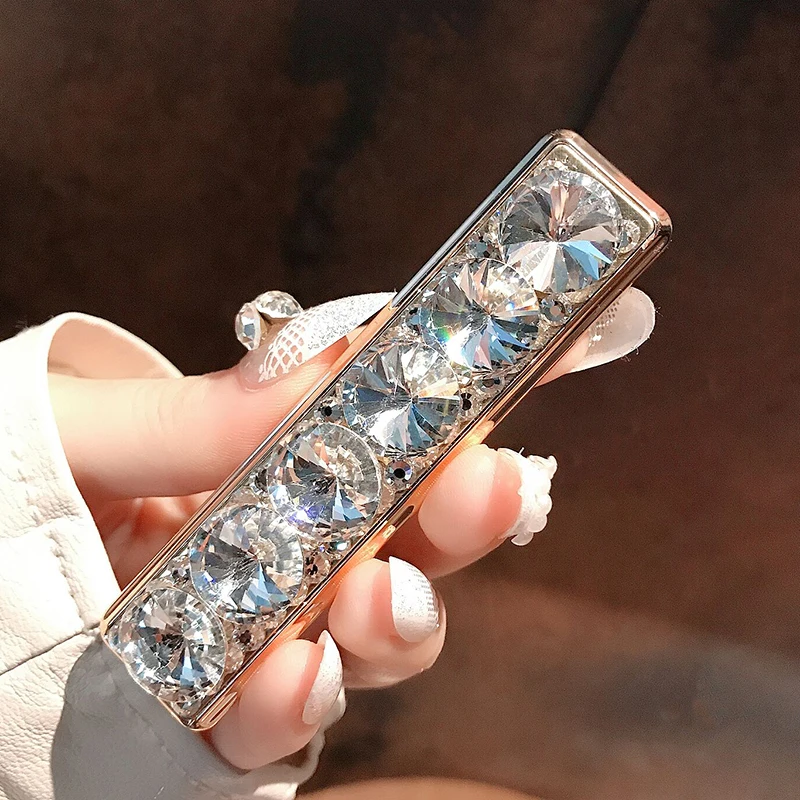Великолепная Бриллиантовая Женская Электронная Зажигалка USB плазменная дуга Зажигалка Ветрозащитная беспламенная фотоаксессуары женский подарок
Великолепная Бриллиантовая Женская Электронная Зажигалка USB плазменная дуга Зажигалка Ветрозащитная беспламенная фотоаксессуары женский подарок