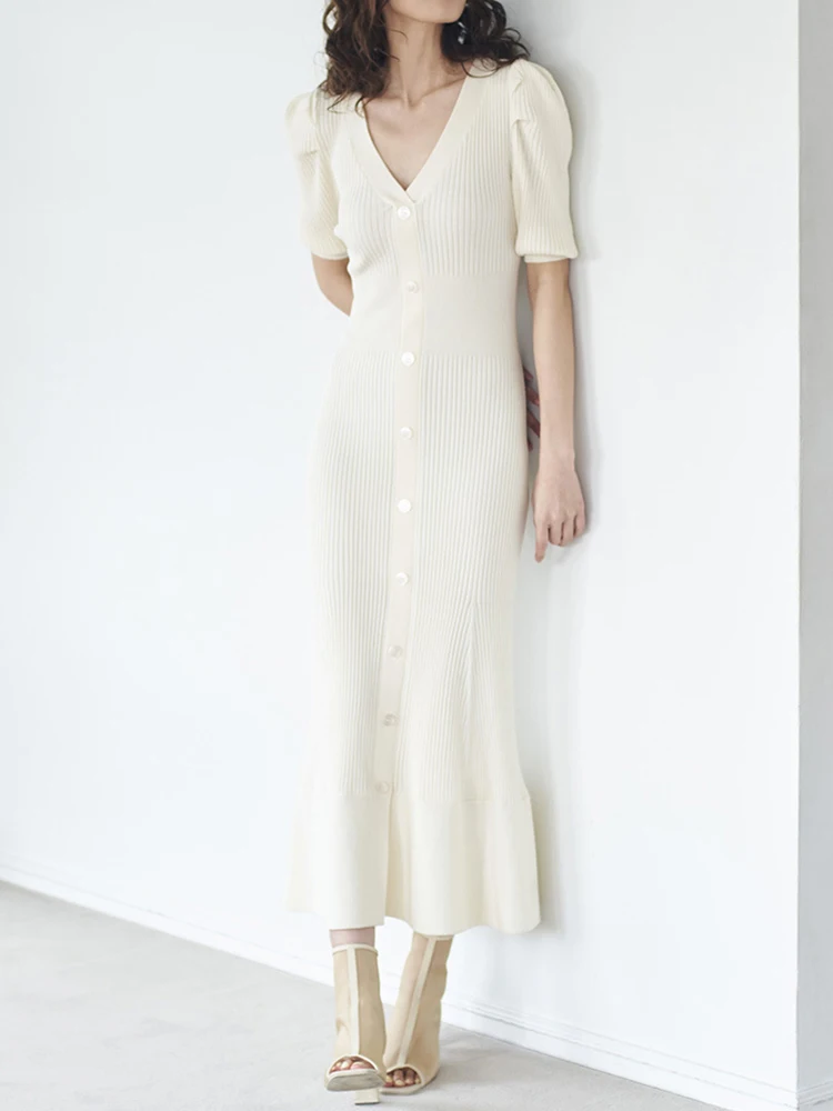 2022 Spring Women Knitted Single Breasted Short Sleeve V Neck Mid-calf Mermaid Dress Japan Style Eleagant Office Lady Dresses
2022 Spring Women Knitted Single Breasted Short Sleeve V Neck Mid-calf Mermaid Dress Japan Style Eleagant Office Lady Dresses