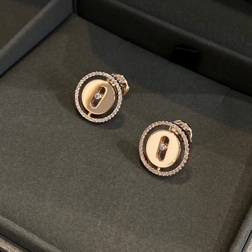 High Version Hot Brand Round Move Stone Stud Earring For Women In Sterling Silver Top Quality Designer Female Jewelry Gift
High Version Hot Brand Round Move Stone Stud Earring For Women In Sterling Silver Top Quality Designer Female Jewelry Gift