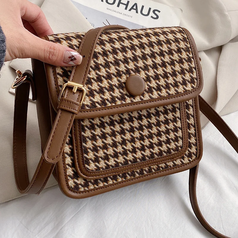 Qianniao grid pattern minority messenger bag women's autumn and winter 2021 new versatile fashion single shoulder bag high sense
Qianniao grid pattern minority messenger bag women's autumn and winter 2021 new versatile fashion single shoulder bag high sense