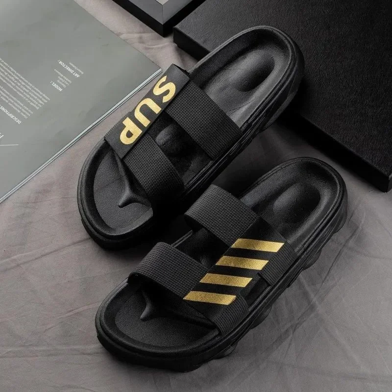 Men's Black Slippers Summer Korean Version Sandals Thick Soled Students' Outdoor Non Slip Flip Flops Social Trend Beach Shoes
Men's Black Slippers Summer Korean Version Sandals Thick Soled Students' Outdoor Non Slip Flip Flops Social Trend Beach Shoes