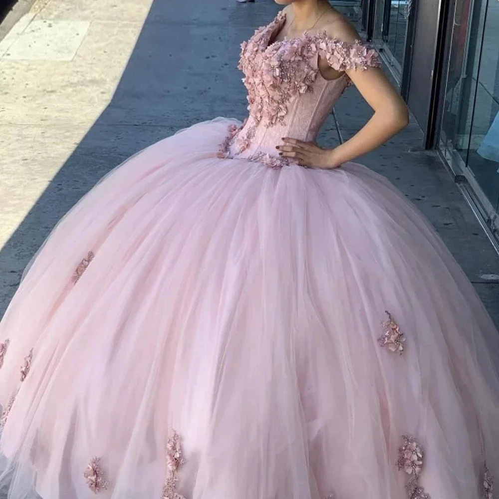 Sweetheart Ball Gown Quinceanera Dresses For 15 Party Fashion Off-Shoulder 3D Flower Cinderella Birthday Gown Hot
Sweetheart Ball Gown Quinceanera Dresses For 15 Party Fashion Off-Shoulder 3D Flower Cinderella Birthday Gown Hot