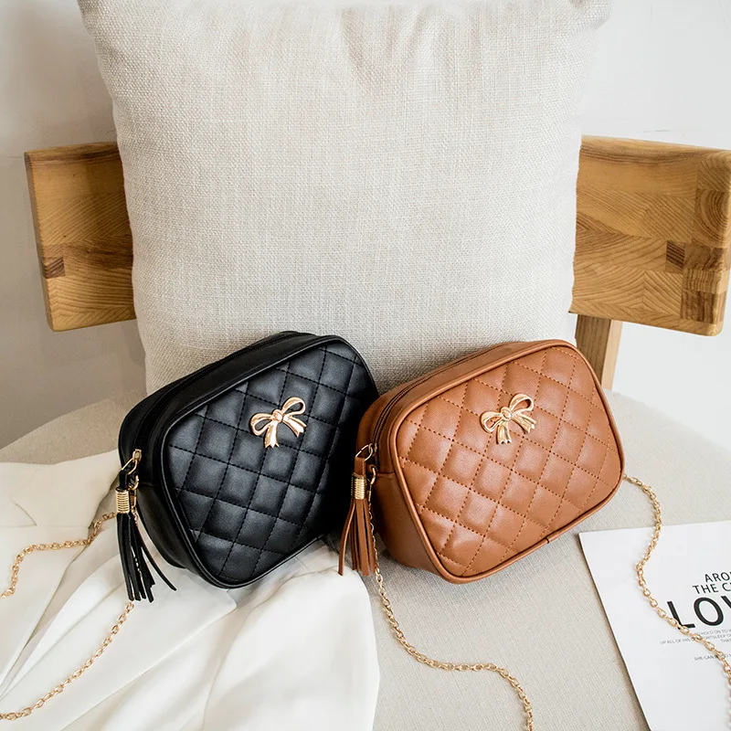Fashion Female Shoulder Bag Rhombus Embroidered Solid Color Chain Women's Shoulder Crossbody Casual Trendy Phone Bag
Fashion Female Shoulder Bag Rhombus Embroidered Solid Color Chain Women's Shoulder Crossbody Casual Trendy Phone Bag