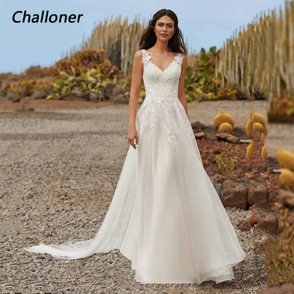 

Challoner Elegant Wedding Dresses V-Neck Sleeveless Lace Appliques Illusion Button Bridal Gown Vestidos De Novia Sweep Train New