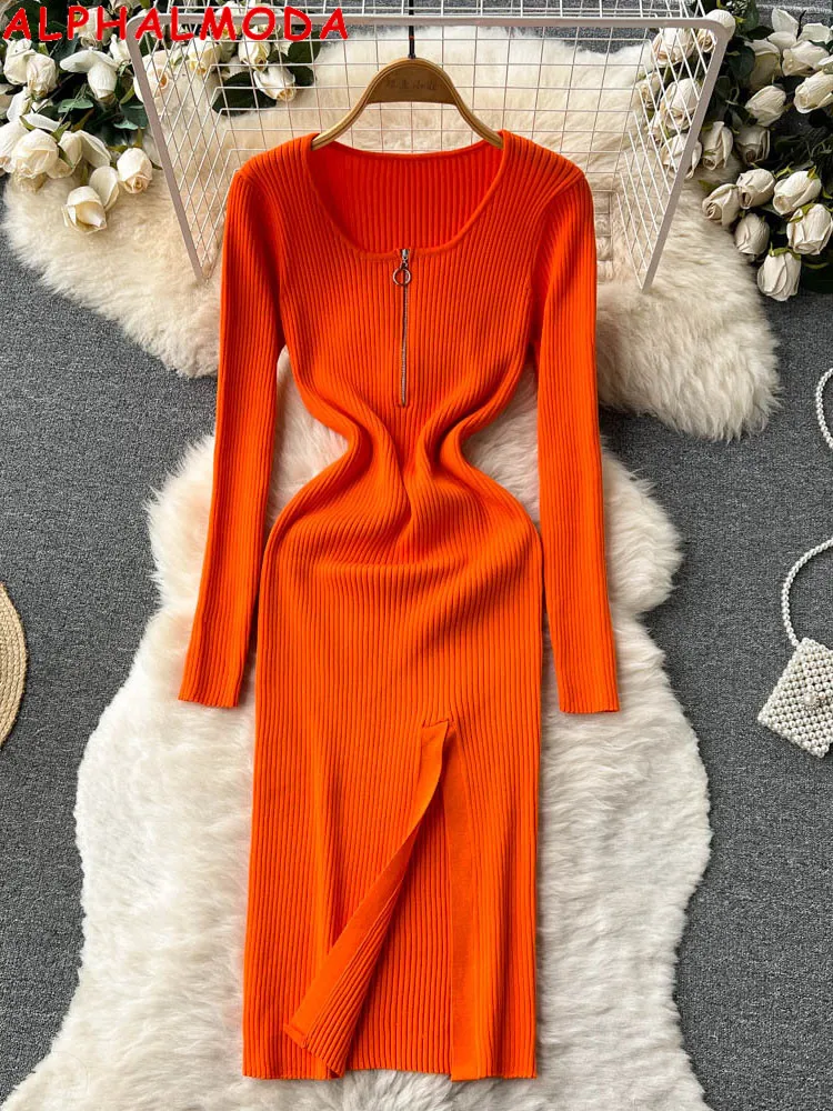Женское трикотажное платье ALPHALMODA, с длинными рукавами на молнии спереди с разрезом на осень 2022
Женское трикотажное платье ALPHALMODA, с длинными рукавами на молнии спереди с разрезом на осень 2022