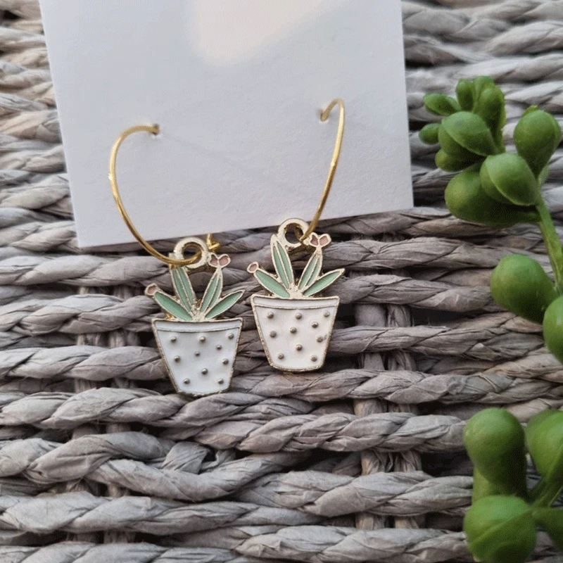 Plant Pot Hoop Earrings - Gold Plated Hoop Earrings - Plant Earrings - Planter Earrings - Plant Gifts - Plant Lover
Plant Pot Hoop Earrings - Gold Plated Hoop Earrings - Plant Earrings - Planter Earrings - Plant Gifts - Plant Lover