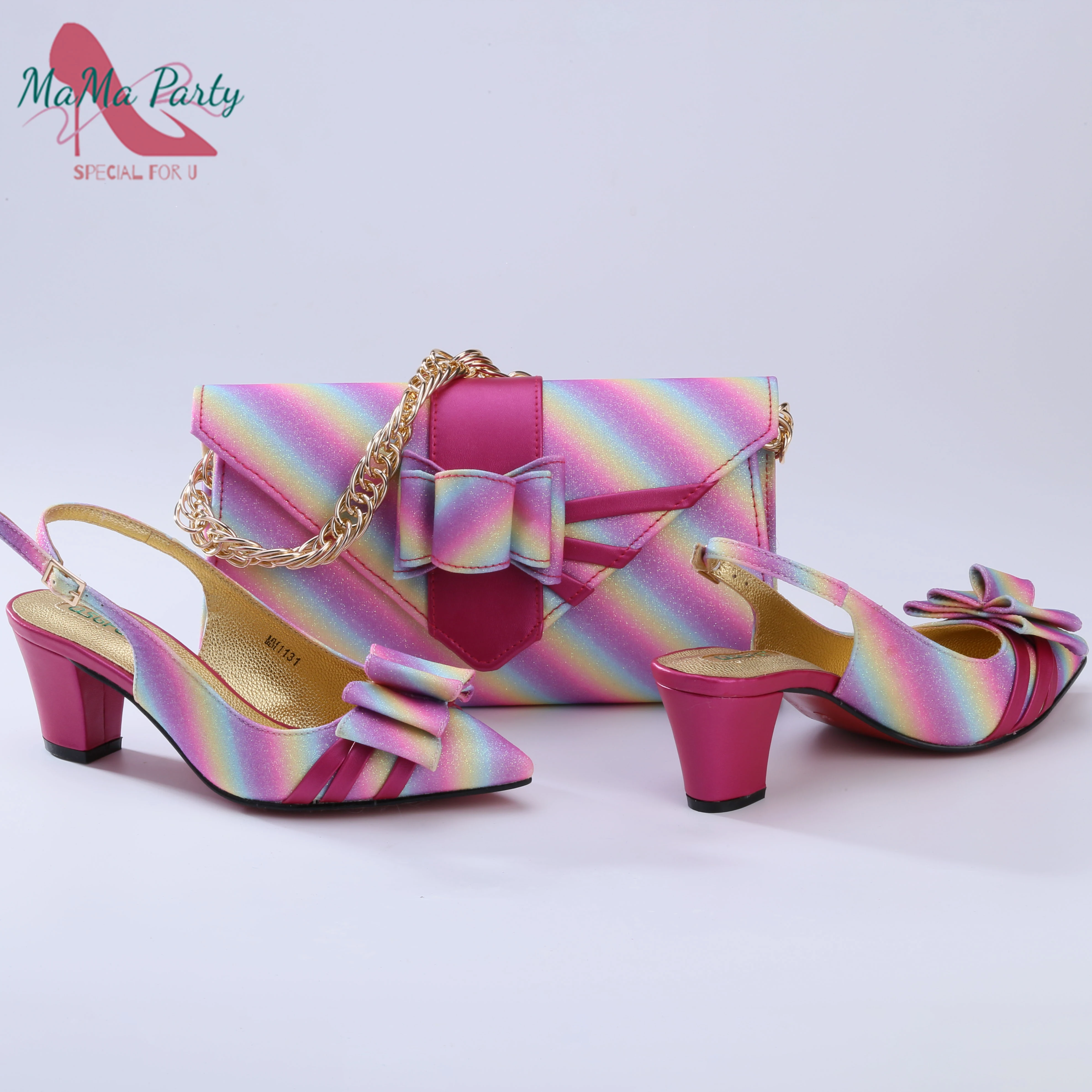 2022 Mature Nigerian Women Shoes Matching Bag Set Comfortable Heels Pointed Toe Pumps in Magenta Color for Ladies Party
2022 Mature Nigerian Women Shoes Matching Bag Set Comfortable Heels Pointed Toe Pumps in Magenta Color for Ladies Party