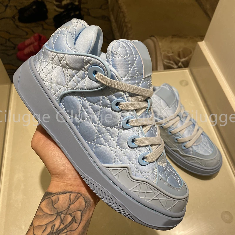 New Women Sneakers High Quality Big Size 45 Men Casual Shoes Lace Up Luxury Laofers Flats Sport Running Shoes
New Women Sneakers High Quality Big Size 45 Men Casual Shoes Lace Up Luxury Laofers Flats Sport Running Shoes