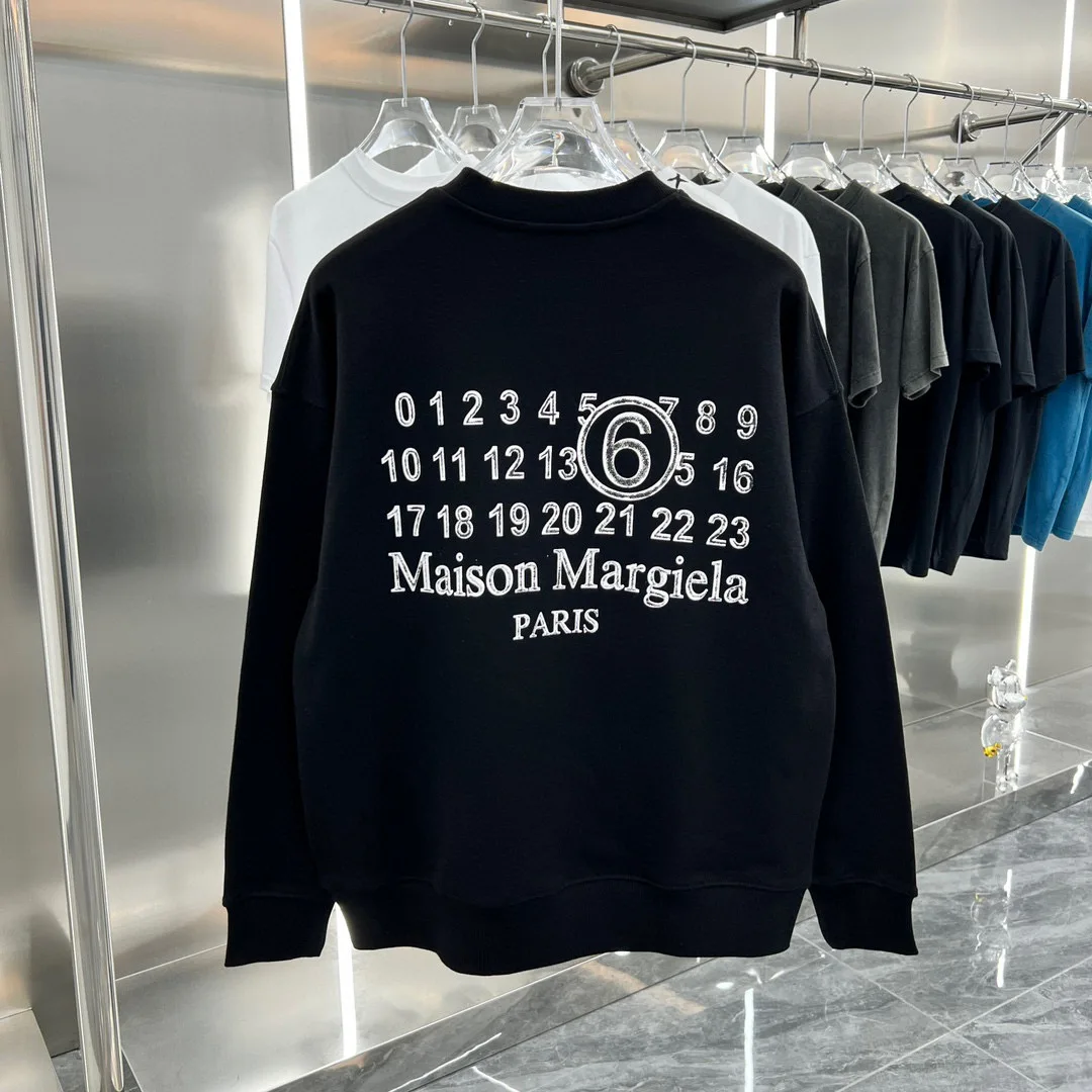 Свитшот Margiela Осенняя Новинка искусственная Мода с круглым вырезом и буквенным принтом свободные мужские и женские парные пуловеры оверсайз Mm6
Свитшот Margiela Осенняя Новинка искусственная Мода с круглым вырезом и буквенным принтом свободные мужские и женские парные пуловеры оверсайз Mm6