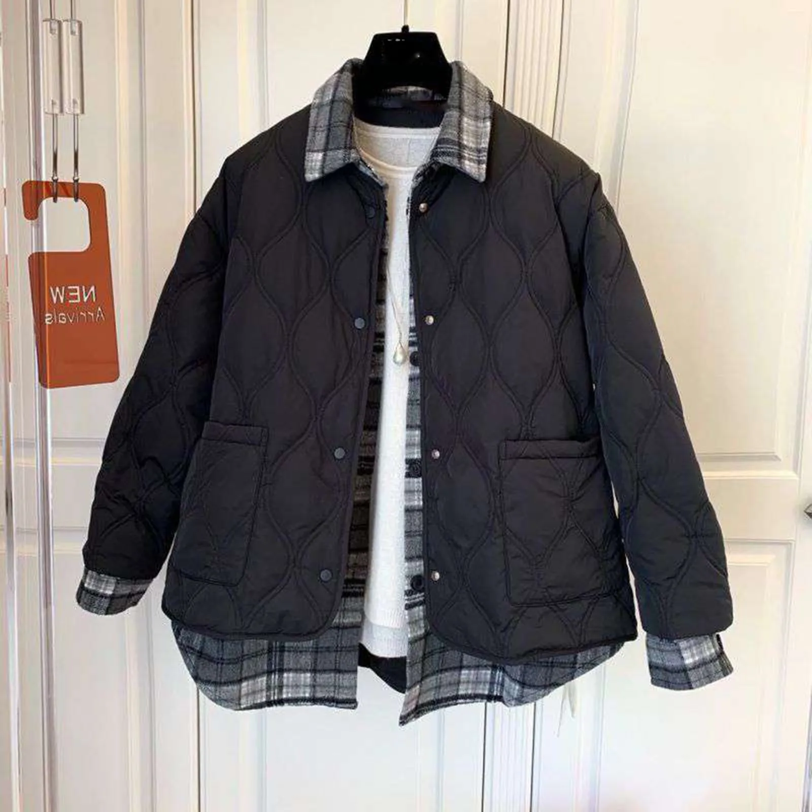 Women's Lightweight Warm Jackets Plaid Fake Two Pieces Quilted down Rose Colo Women Small Tote for Girls Mid Jacket
Women's Lightweight Warm Jackets Plaid Fake Two Pieces Quilted down Rose Colo Women Small Tote for Girls Mid Jacket
