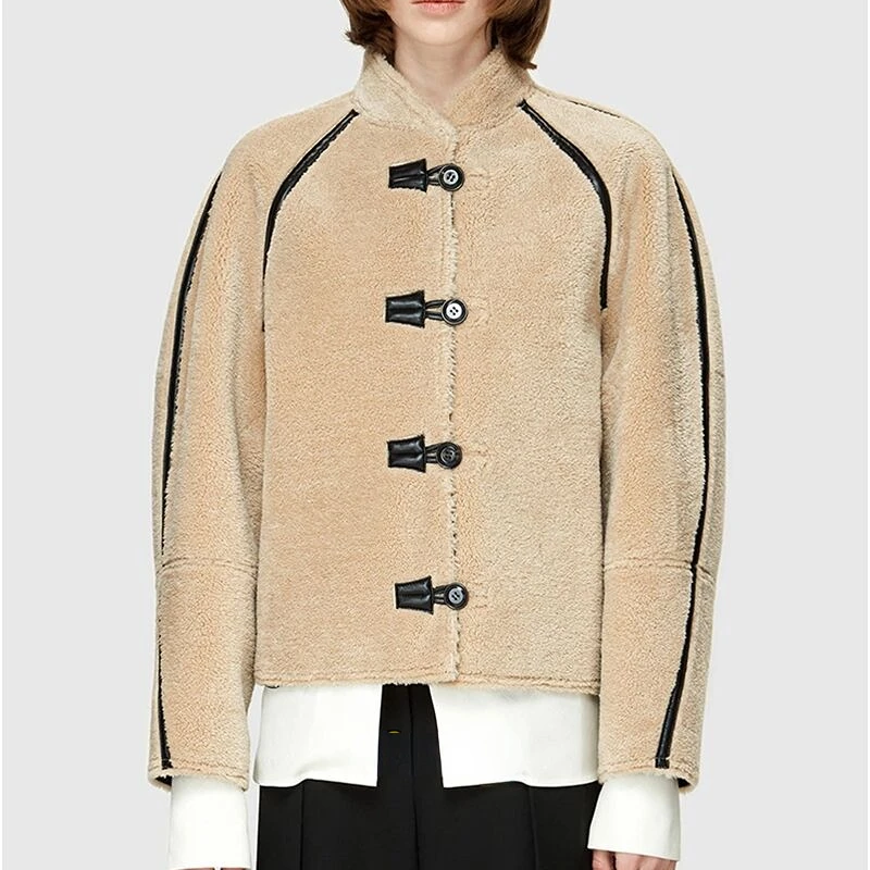 Winter Ladies Stand Collar Two Sided Jacket Leather Single Breasted 2022 New Women's Temperament Commuter Warm Overcoat
Winter Ladies Stand Collar Two Sided Jacket Leather Single Breasted 2022 New Women's Temperament Commuter Warm Overcoat
