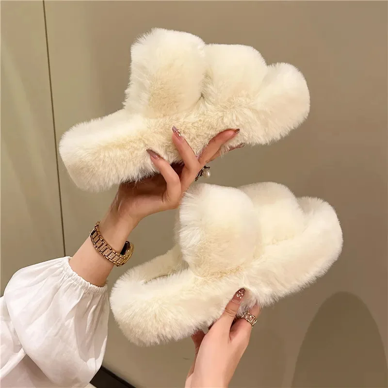 New Winter Open Toe Slipper Fashion Fur Thick Sole Flats Heel Ladies Casual Slip On Bedroom Shoes Soft Outdoor Slides Shoes
New Winter Open Toe Slipper Fashion Fur Thick Sole Flats Heel Ladies Casual Slip On Bedroom Shoes Soft Outdoor Slides Shoes