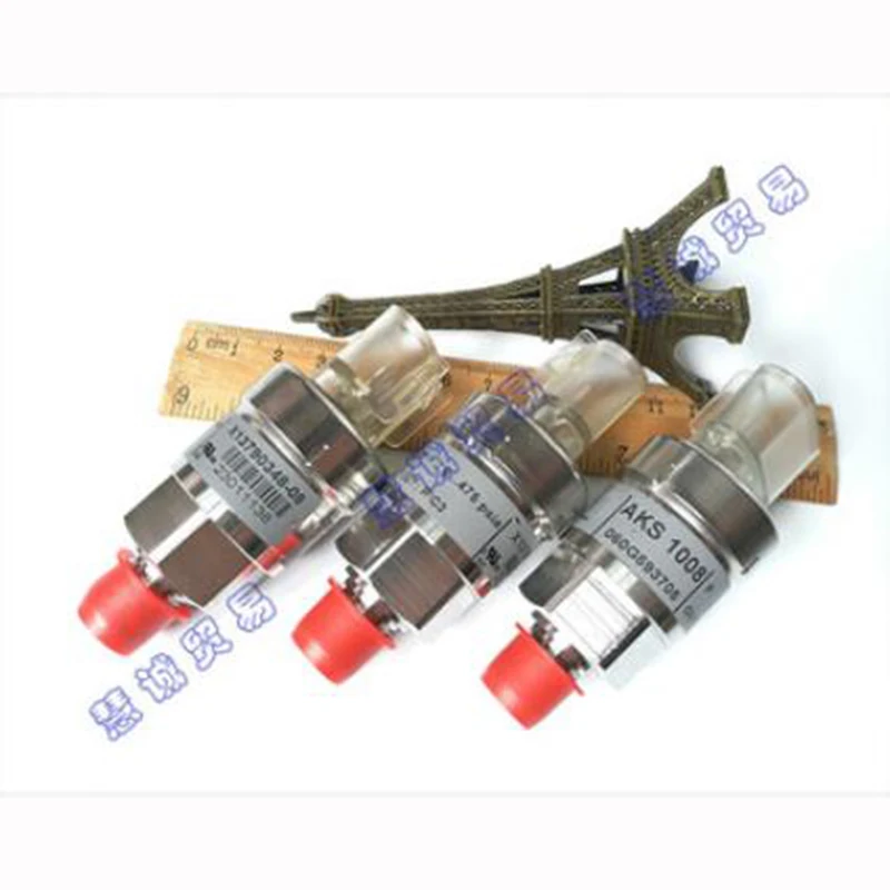 Новый оригинальный датчик давления TDR00354 g593705/633605 / ASK1008 X13790348-08/060
Новый оригинальный датчик давления TDR00354 g593705/633605 / ASK1008 X13790348-08/060