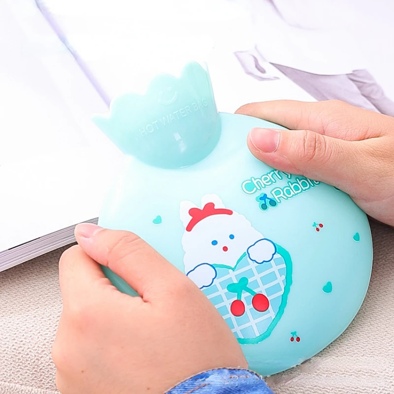 Портативные милые бутылки для горячей воды с милым Кроликом, 250 мл, наполненные взрывозащищенными карманами, ручные сумки для горячей воды, ... 
Портативные милые бутылки для горячей воды с милым Кроликом, 250 мл, наполненные взрывозащищенными карманами, ручные сумки для горячей воды, ...