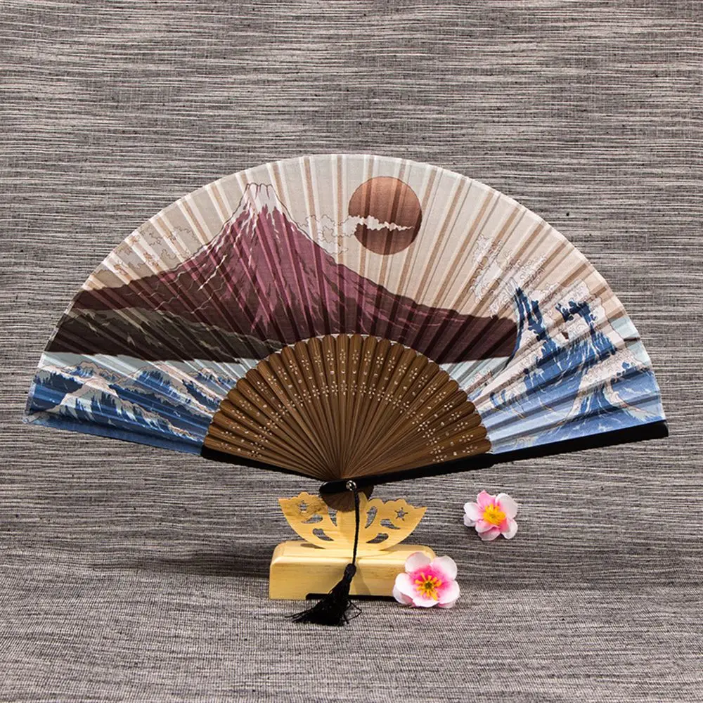 Fujiyama Sakura Hand Fan Japanese Silk Folding Fan with Bamboo Frames Tassel for Cosplay Dance Performance Wedding Party Decor
Fujiyama Sakura Hand Fan Japanese Silk Folding Fan with Bamboo Frames Tassel for Cosplay Dance Performance Wedding Party Decor
