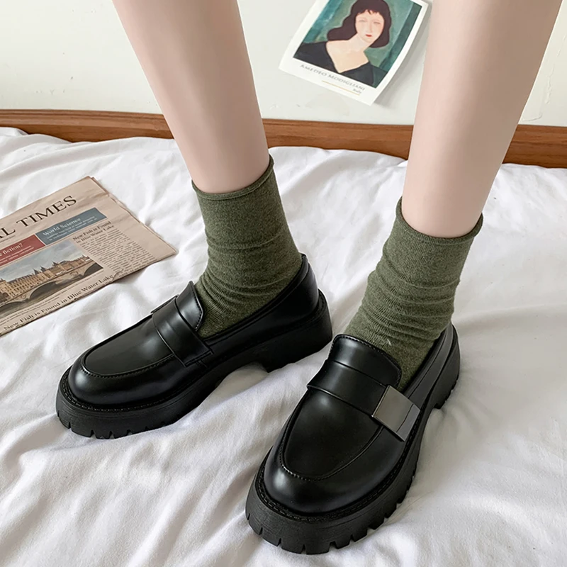 Womens Derby Shoes Black Flats British Style Casual Female Sneakers Ladies' Footwear Shallow Mouth Loafers With Fur Soft 2022
Womens Derby Shoes Black Flats British Style Casual Female Sneakers Ladies' Footwear Shallow Mouth Loafers With Fur Soft 2022