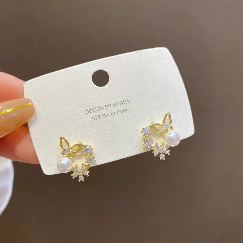 Imitation Pearl Earrings for Women Rhinestone Butterfly Hollow Heart Tassel Earrings Bride Girl Party Engagement Jewelry Gift I
Imitation Pearl Earrings for Women Rhinestone Butterfly Hollow Heart Tassel Earrings Bride Girl Party Engagement Jewelry Gift I